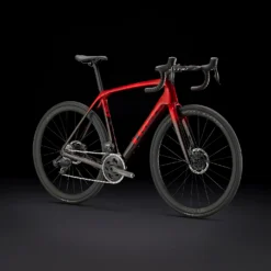 Trek Domane SLR 7 ETap Gen 4 2023 Metallic Red Smoke To Red Carbon Smoke -Trek-Fahrräder Geschäft Bild1vpdjHPjAvOiMN