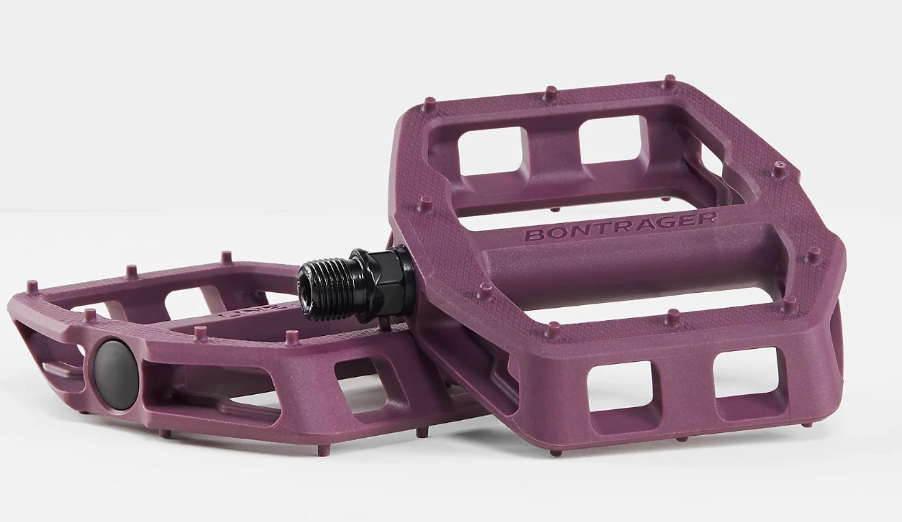 Bontrager Line Comp Plattformpedalset Mulberry 2 Bontrager Line Comp Plattformpedalset Mulberry – Bild 2