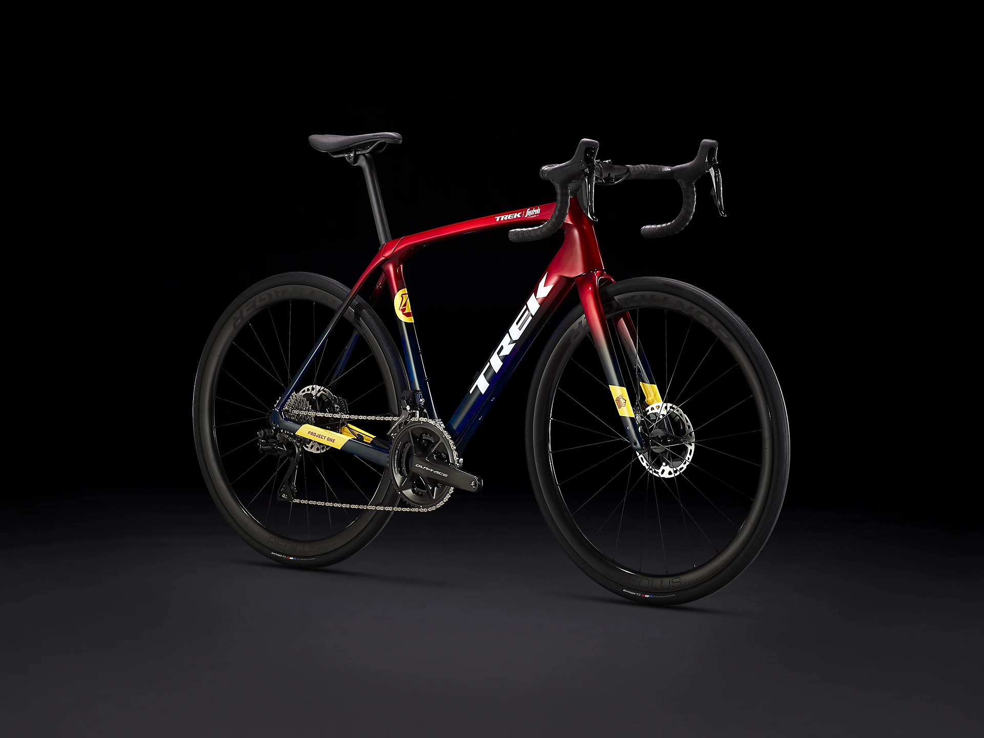 Trek Domane SLR 9 Gen 4 2023 Metallic Red Smoke To Blue Smoke Fade 7 Trek Domane SLR 9 Gen 4 2023 Metallic Red Smoke To Blue Smoke Fade – Bild 7