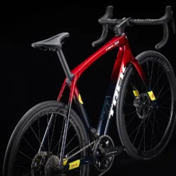 Trek Domane SLR 9 Gen 4 2023 Metallic Red Smoke To Blue Smoke Fade 12 Trek Domane SLR 9 Gen 4 2023 Metallic Red Smoke To Blue Smoke Fade -Trek-Fahrräder Geschäft Bild32SGfFgJuA5XEx