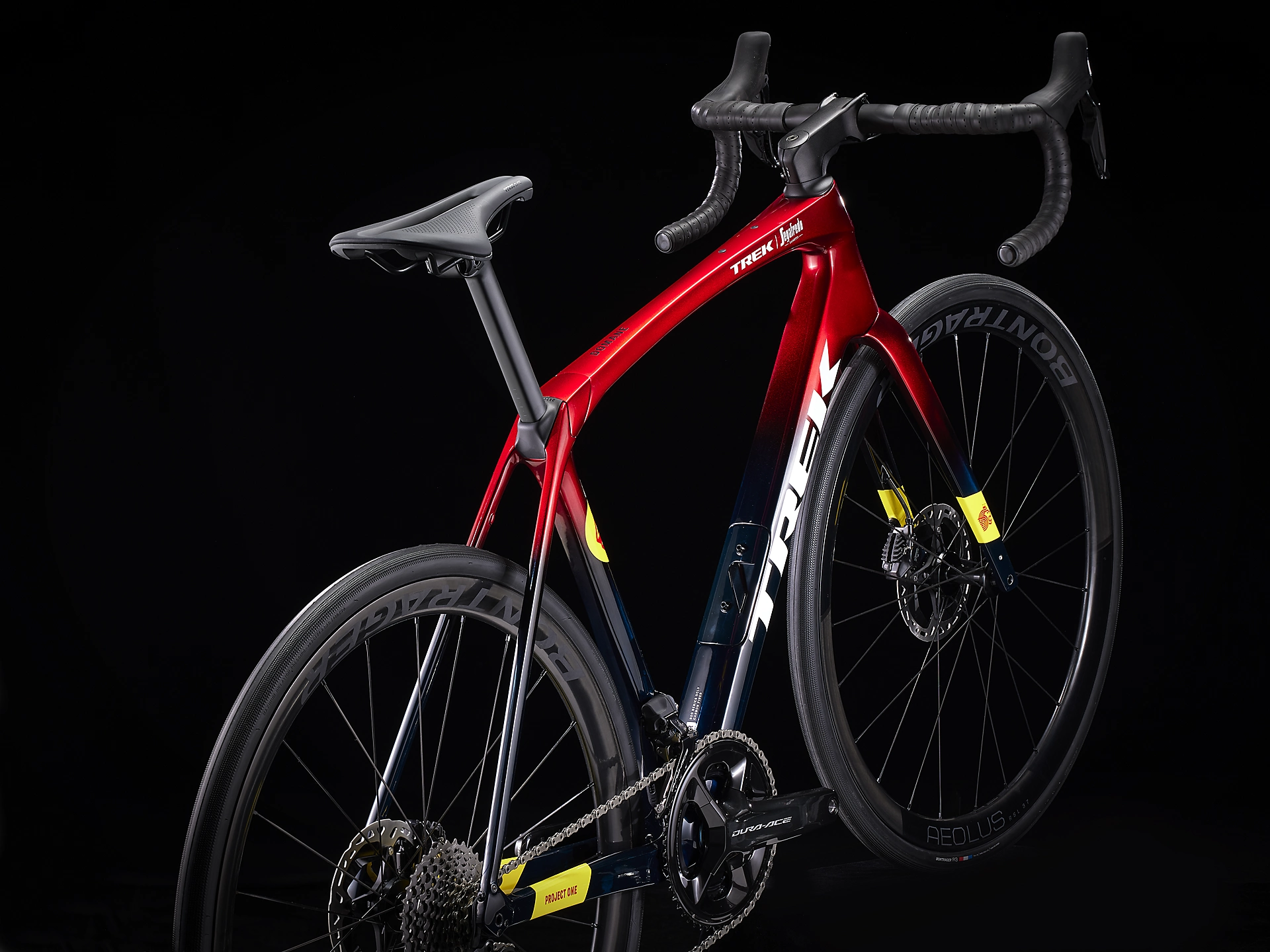 Trek Domane SLR 9 Gen 4 2023 Metallic Red Smoke To Blue Smoke Fade 6 Trek Domane SLR 9 Gen 4 2023 Metallic Red Smoke To Blue Smoke Fade – Bild 6