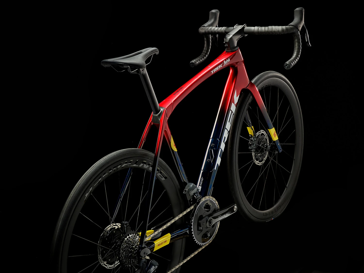 Trek Domane SLR 7 ETap Gen 4 2023 Metallic Red Smoke To Blue Smoke Fade 4 Trek Domane SLR 7 ETap Gen 4 2023 Metallic Red Smoke To Blue Smoke Fade – Bild 4