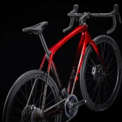 Trek Domane SLR 9 ETap Gen 4 2023 Metallic Red Smoke To Blue Smoke Fade 8 Trek Domane SLR 9 ETap Gen 4 2023 Metallic Red Smoke To Blue Smoke Fade -Trek-Fahrräder Geschäft Bild3Sh3Uf562DSsfA