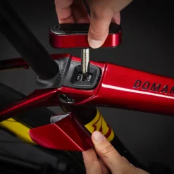 Trek Domane SLR 9 Gen 4 2023 Metallic Red Smoke To Blue Smoke Fade 11 Trek Domane SLR 9 Gen 4 2023 Metallic Red Smoke To Blue Smoke Fade -Trek-Fahrräder Geschäft Bild4urPAQPxukTyrv