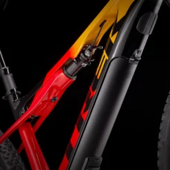 Trek E-Caliber 9.8 2022 Marigold/Radioactive Red/ Black 6 Trek E-Caliber 9.8 2022 Marigold/Radioactive Red/ Black -Trek-Fahrräder Geschäft Bild6wmi4Kq77W7EMS